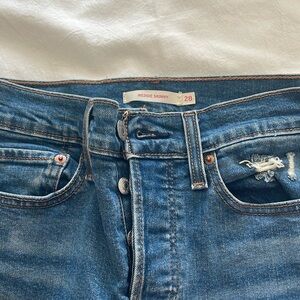 Levi’s wedgie skinny - women’s 28
